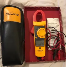 83506903 Fluke 334 600v Clamp Meter