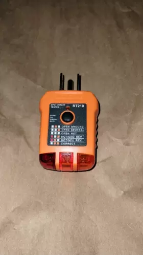 Klein Tools 092644690273 Rt210 Gfci Outlet Tester Lightly Used Like New Still #2