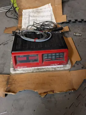 Mt1480 Snap-on Gas And Diesel Tach Timing Meter With Manual Accessories
